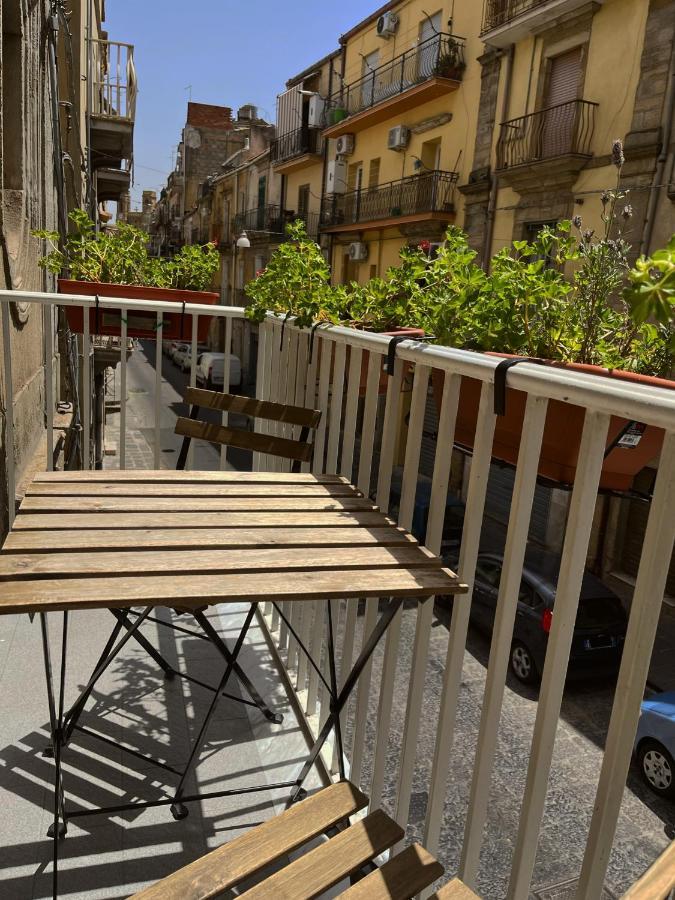 Casa Di Giovi Caltagirone Exterior foto